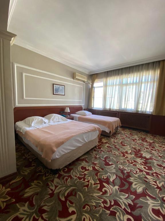 هتل منوپول | Hotel Monopol