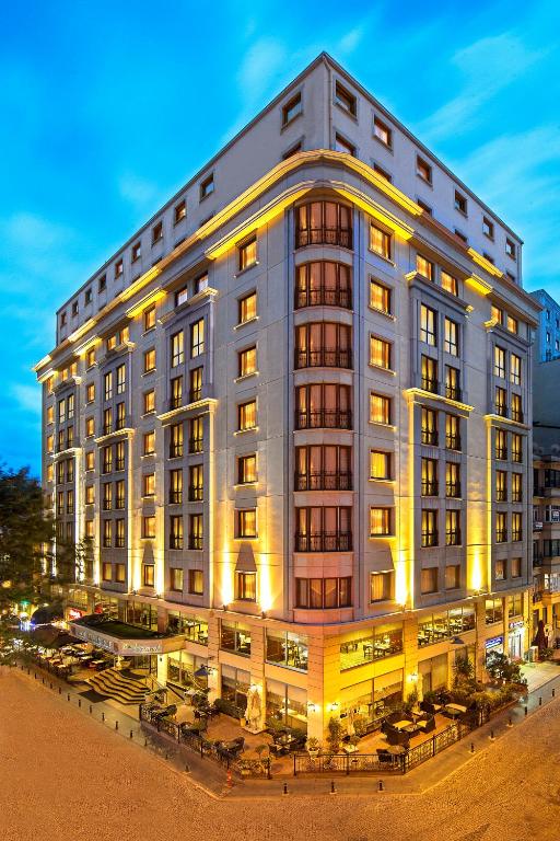 هتل آرتس تکسیم | ARTS HOTEL TAKSIM